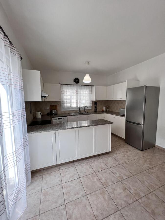 Pafia Sunbeach Townhouse Paphos Esterno foto
