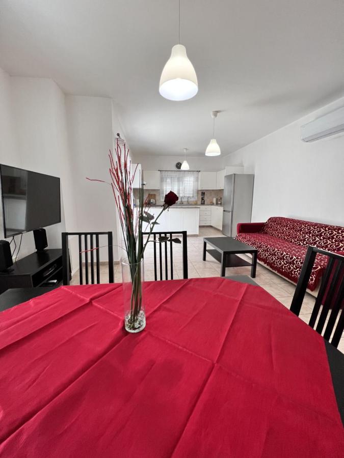 Pafia Sunbeach Townhouse Paphos Esterno foto