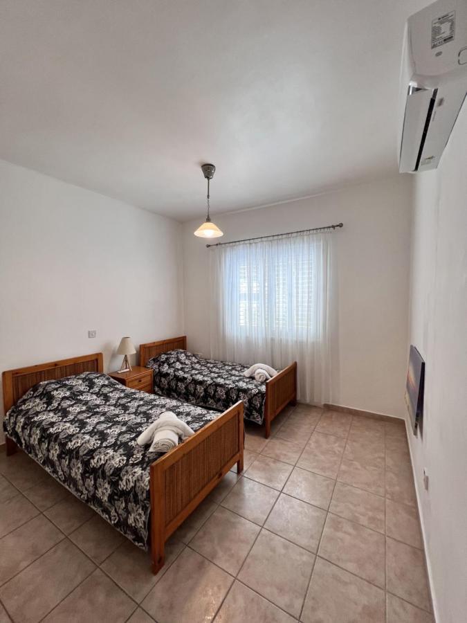 Pafia Sunbeach Townhouse Paphos Esterno foto